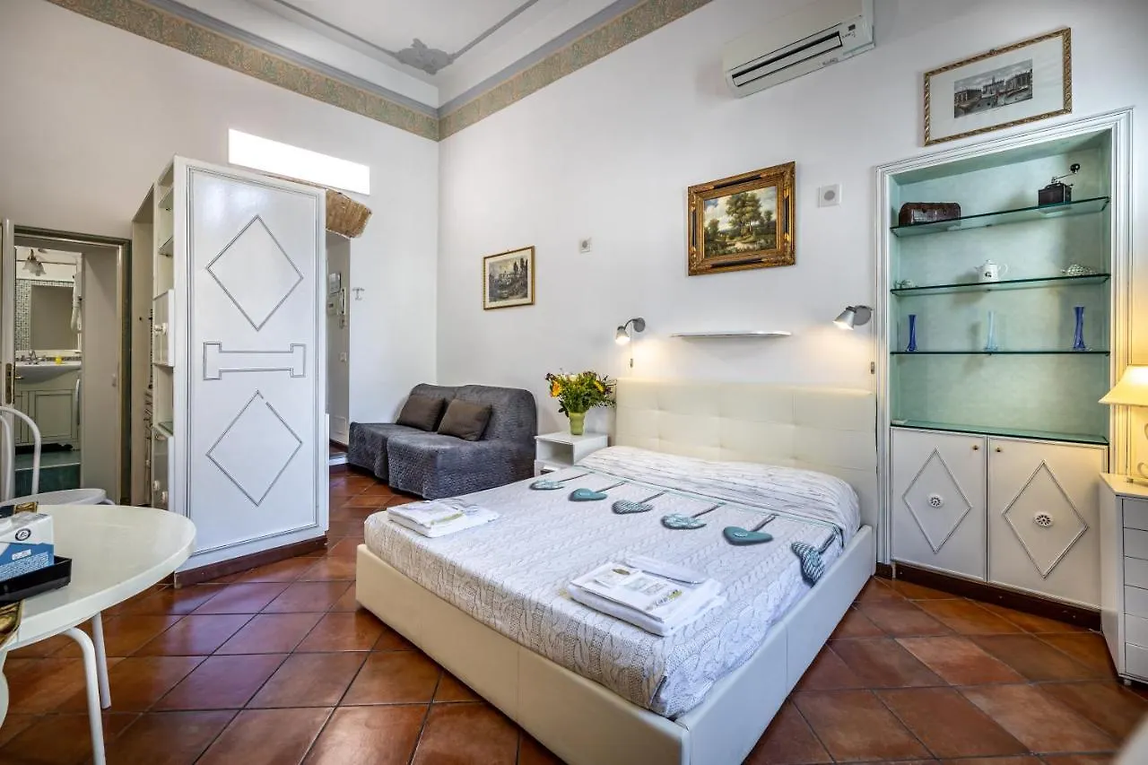 Duomo Palace Firenze 0*,  Italien